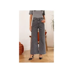 Selected By La.ra Broek Grijs