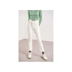 Selected By La.ra Broek Wit