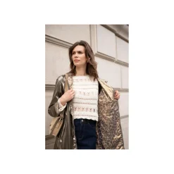 Selected By La.ra Jas Brons