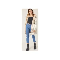 Selected By La.ra Jas Goud