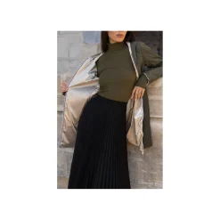 Selected By La.ra Jas Kaki