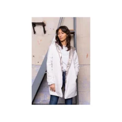 Selected By La.ra Jas Wit