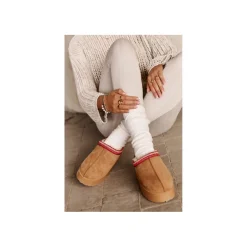 Selected By La.ra Klomp Camel