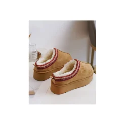 Selected By La.ra Klomp Camel