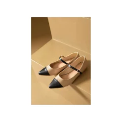 Selected By La.ra Riemschoen Beige