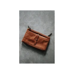 Selected By La.ra Schoudertas Cognac