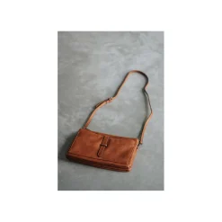 Selected By La.ra Schoudertas Cognac