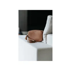 Selected By La.ra Schoudertas Camel