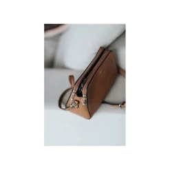 Selected By La.ra Schoudertas Camel