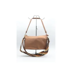 Selected By La.ra Schoudertas Bruin