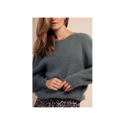 Selected By La.ra Trui Kaki